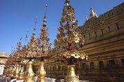 SHWEZIGON ZEDI TEMPLE  BAGAN