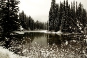 EMERALD LAKE BRITISH COLUMBIA