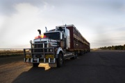 LARGE ROAD TRAIN CAPRICORN HIGHWAY