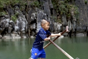 YOUNG SAMPAN ROWER AT HALONG BAY